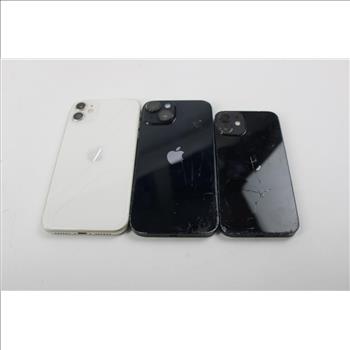 Apple IPhone Lot, 3 Pieces, Sold For Parts