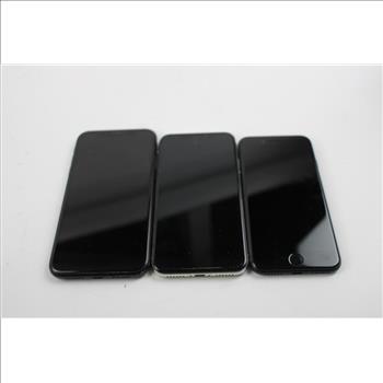 Apple IPhone Lot, 3 Pieces  Sold For Parts