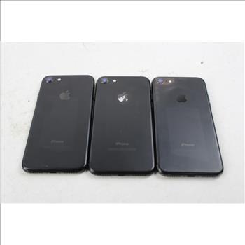 Apple IPhone Lot, 3 Pieces  Sold For Parts