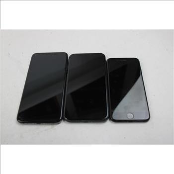 Apple IPhone Lot, 3 Pieces, Sold For Parts