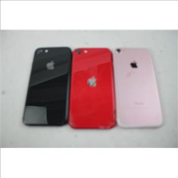 Apple IPhone Lot, 3 Pieces  Sold For Parts