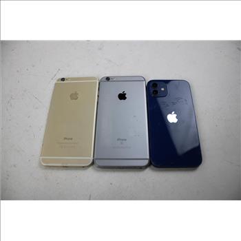 Apple IPhone Lot, 3 Pieces  Sold For Parts