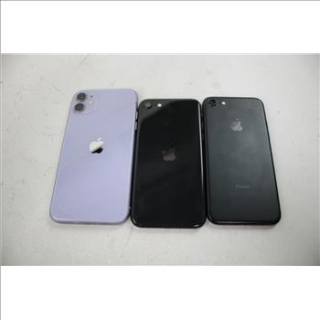 Apple IPhone Lot, 3 Pieces, Sold For Parts