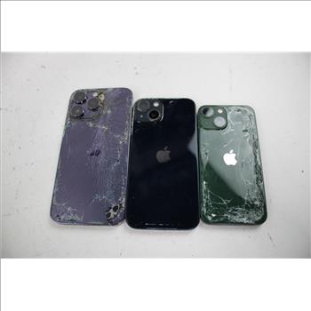 Apple IPhone Lot, 3 Pieces, Sold For Parts
