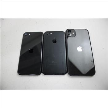 Apple IPhone Lot, 3 Pieces, Sold For Parts