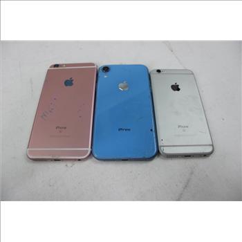 Apple IPhone Lot, 3 Pieces  Sold For Parts