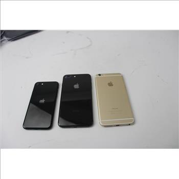 Apple IPhone Lot, 3 Pieces, Sold For Parts