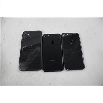 Apple IPhone Lot, 3 Pieces  Sold For Parts