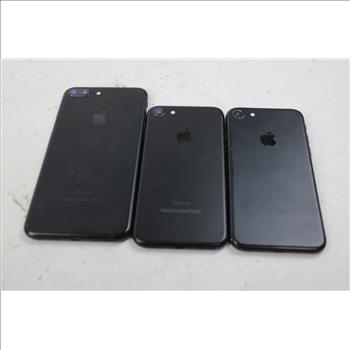 Apple IPhone Lot, 3 Pieces  Sold For Parts