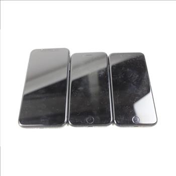 Apple IPhone Lot, 3 Pieces  Sold For Parts