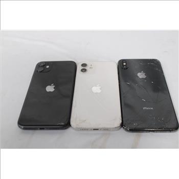 Apple IPhone Lot, 3 Pieces  Sold For Parts