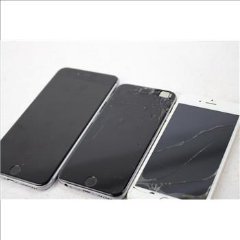 Apple IPhone Lot, 3 Pieces  Sold For Parts