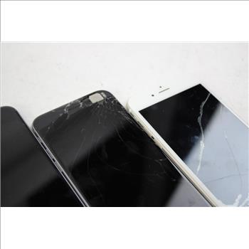 Apple IPhone Lot, 3 Pieces  Sold For Parts