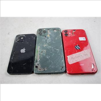 Apple IPhone Lot, 3 Pieces  Sold For Parts