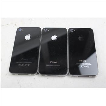 Apple IPhone Lot, 3 Pieces  Sold For Parts