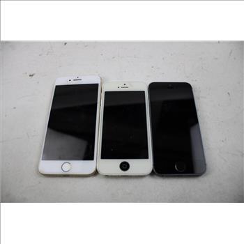 Apple IPhone Lot, 3 Pieces, Sold For Parts