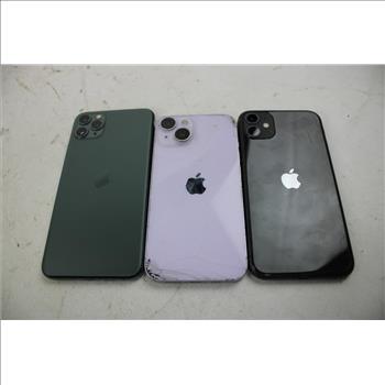 Apple IPhone Lot, 3 Pieces, Sold For Parts