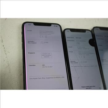 Apple IPhone Lot, 4 Pieces  Sold For Parts