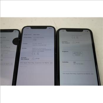 Apple IPhone Lot, 4 Pieces  Sold For Parts