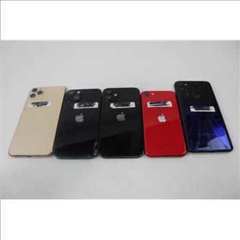 Apple IPhone Lot, 5 Pieces  Sold For Parts