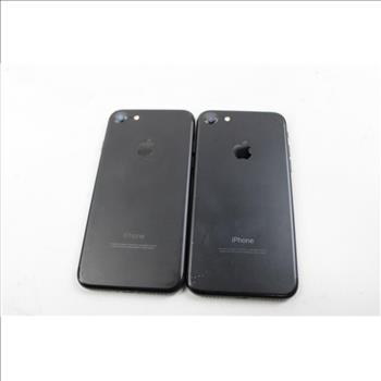 Apple IPhone Lot,2 Pieces