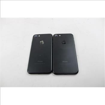 Apple IPhone Lot,2 Pieces