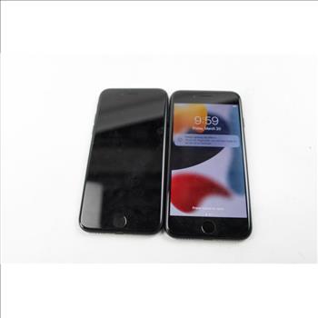 Apple IPhone Lot,2 Pieces