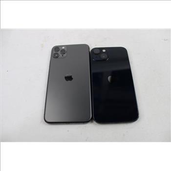 Apple IPhone Lot,2 Pieces  Sold For Parts