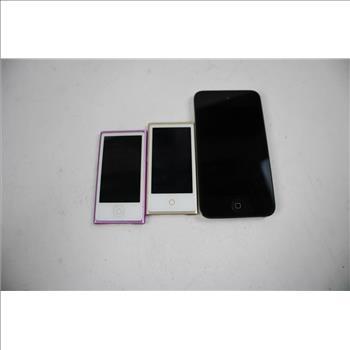 Apple IPod Lot, 3 Pieces