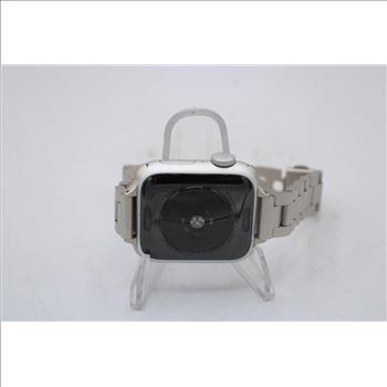 Apple Watch SE (GPS), 40mm Aluminum Case, Stainless Steel  Band (8.5