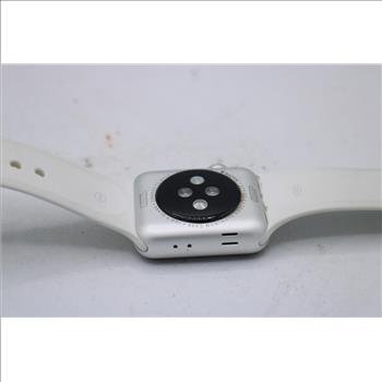 Apple Watch Series 3 (GPS), 38mm Aluminum Case, Whie Sports Band (S/M)