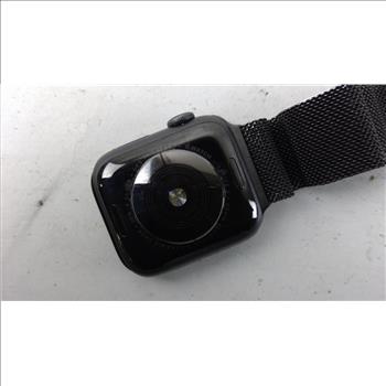 Apple Watch Series 4 Sold For Parts