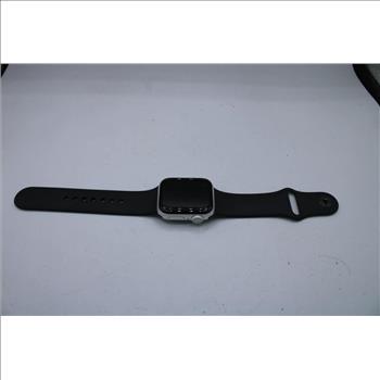 Apple Watch Series 5 (GPS), 40mm Aluminum Case, Band (S/M )