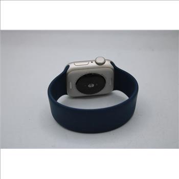 Apple Watch Series SE (GPS), 40mm Aluminum Case, Band  - Locked To Owner - SOLD FOR PARTS ONLY