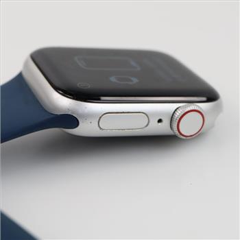 Apple Watch Series SE Sold For Parts