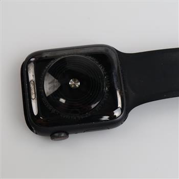 Apple Watch Series SE Sold For Parts