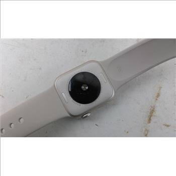 Apple Watch Series SE Sold For Parts