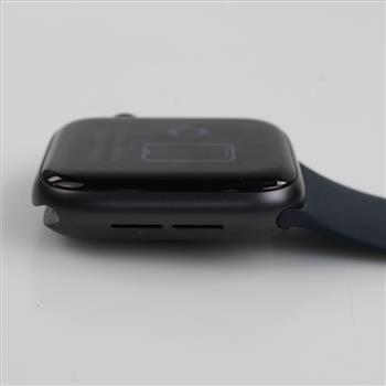 Apple Watch Series SE Sold For Parts