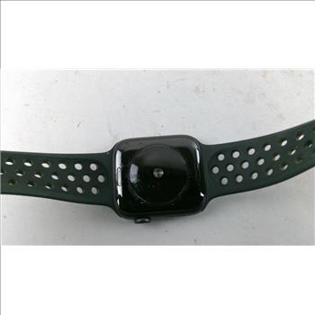 Apple Watch Series SE Sold For Parts