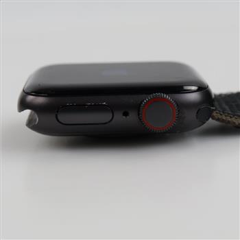 Apple Watch Series SE Sold For Parts