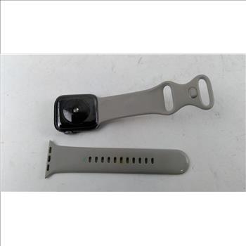 Apple Watch Series SE Sold For Parts