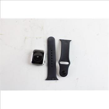 Apple Watch Series SE Sold For Parts