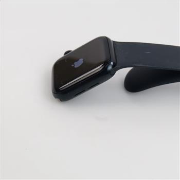 Apple Watch Series SE Sold For Parts