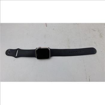 Apple Watch Series SE Sold For Parts