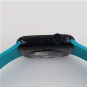 Apple Watch Series SE Sold For Parts