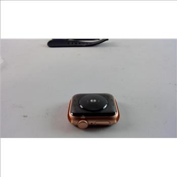 Apple Watch Series SE Sold For Parts