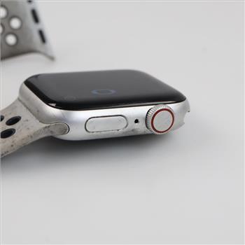 Apple Watch Series SE Sold For Parts
