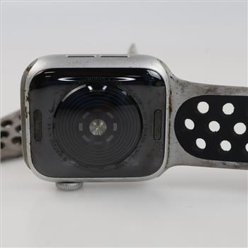 Apple Watch Series SE Sold For Parts