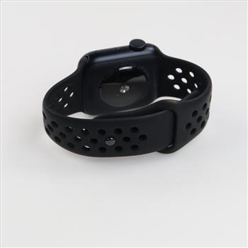 Apple Watch Series SE Sold For Parts