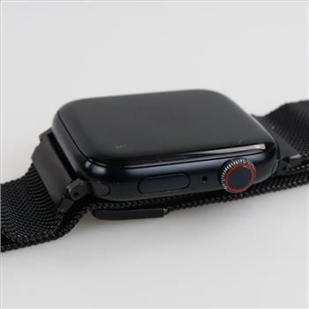 Apple Watch Series SE Sold For Parts